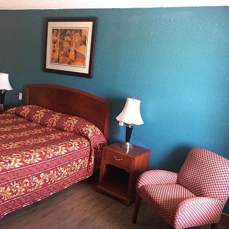 Chaparral Motel Порт-Лавака Екстер'єр фото